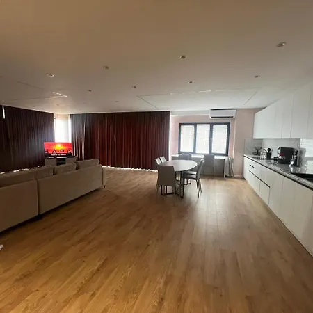 Joniapartment